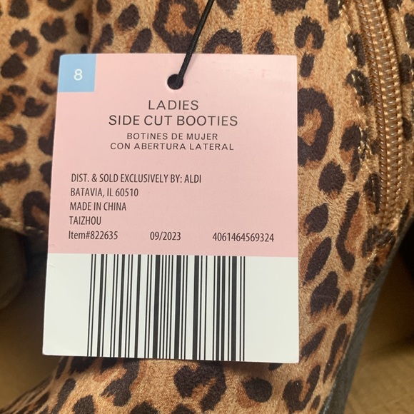 Serra leopard print side cut booties comes with box - Picture 6 of 6